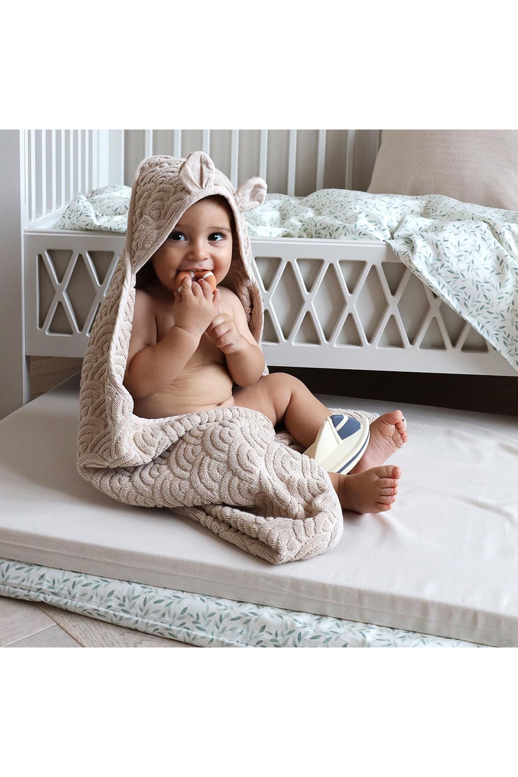 Cam Cam Copenhagen kūdikių rankšluostis su gobtuvu ir ausytėmis – GOTS – Almond